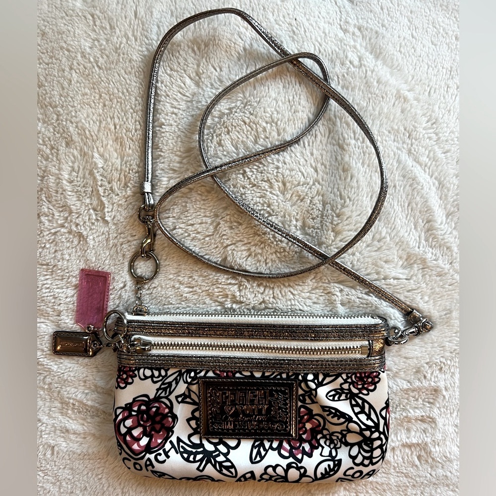 Vintage COACH Clutch w/ Over-Shoulder Strap
